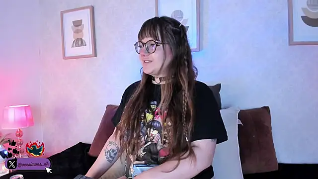 Snapshot of Veronica_simons chatting on 09.18.25 Veronica simons online show from 09.18.25