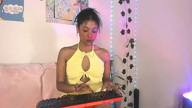 ElectraaJoness online show from 05.14.26