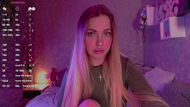 Mika Rayy online show from 03.03.25