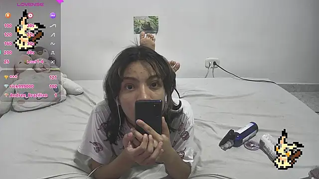 Snapshot of Lovelyamyy chatting on 01.22.25 Lovelyamyy online show from 01.22.25