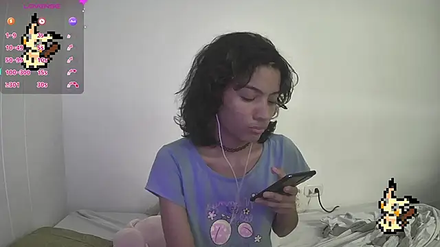Snapshot of Lovelyamyy chatting on 01.29.25 Lovelyamyy online show from 01.29.25