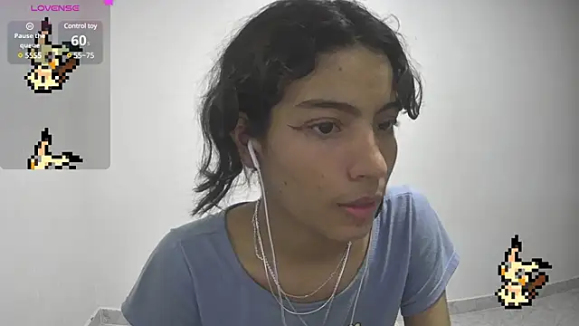 Snapshot of Lovelyamyy chatting on 02.01.25 Lovelyamyy online show from 02.01.25