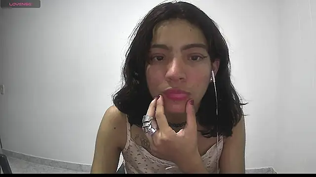 Snapshot of Lovelyamyy chatting on 02.20.25 Lovelyamyy online show from 02.20.25