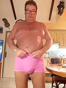 MountJohnXL online show from 02.10.25