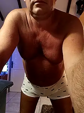 MountJohnXL online show from 03.06.25