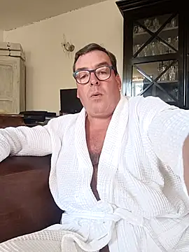 MountJohnXL online show from 04.06.26