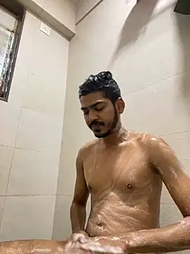 Snapshot of cute_modell chatting on 01.31.25 cute modell online show from 01.31.25