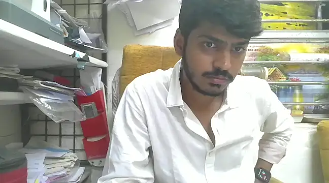 Snapshot of cute_modell chatting on 02.08.25 cute modell online show from 02.08.25