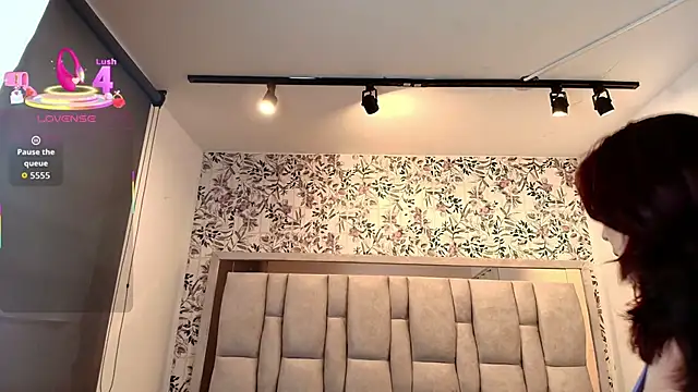 Victoria Adamns online show from 02.19.26