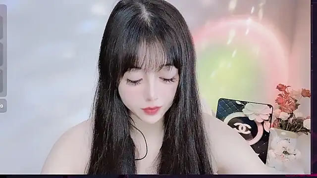 Snapshot of LiLiLily chatting on 09.24.25 LiLiLily online show from 09.24.25