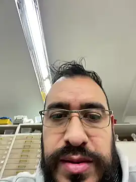 Snapshot of leonardohot1987 chatting on 01.14.25 leonardohot1987 online show from 01.14.25