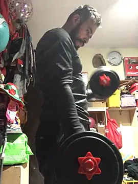 Snapshot of leonardohot1987 chatting on 02.03.25 leonardohot1987 online show from 02.03.25