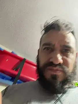 Snapshot of leonardohot1987 chatting on 02.20.25 leonardohot1987 online show from 02.20.25