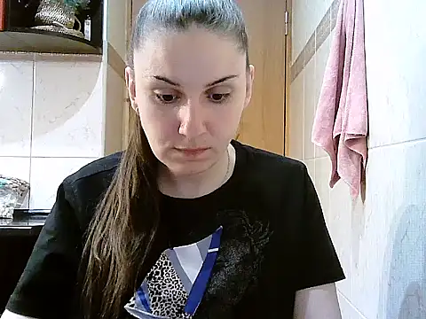 Snapshot of Yuliia30 chatting on 04.29.26 Yuliia30 online show from 04.29.26