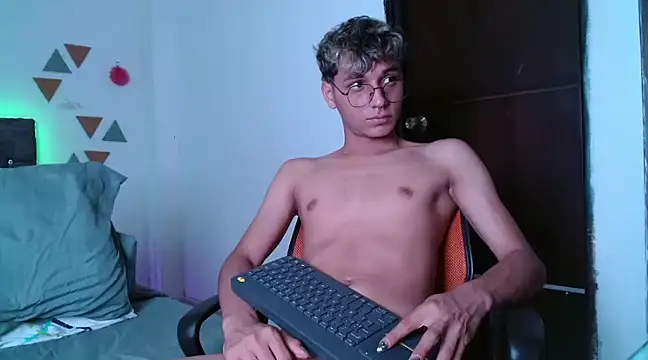 Snapshot of andrew_willyams chatting on 01.13.25 andrew willyams online show from 01.13.25