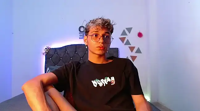 Snapshot of andrew_willyams chatting on 01.18.25 andrew willyams online show from 01.18.25