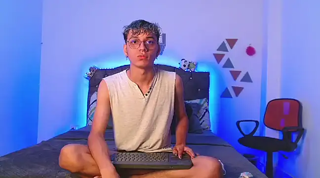 Snapshot of andrew_willyams chatting on 01.19.25 andrew willyams online show from 01.19.25