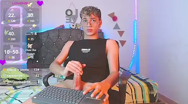 Snapshot of andrew_willyams chatting on 03.02.25 andrew willyams online show from 03.02.25