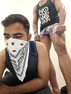 13horny13 online show from 01.30.25