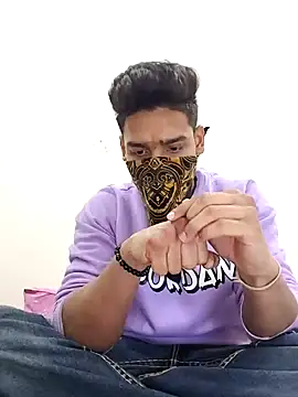 13horny13 online show from 02.04.25