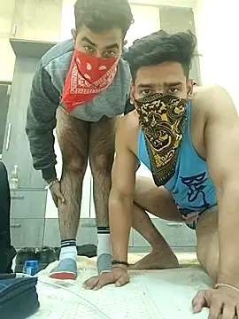 13horny13 online show from 02.19.25