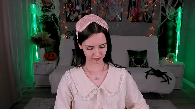 SamanthaaaWalker online show from 10.08.25