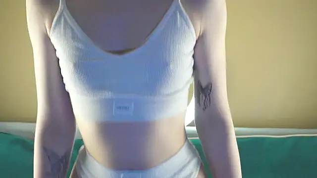 Snapshot of milasmiu chatting on 01.30.25 milasmiu online show from 01.30.25