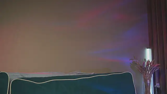 Snapshot of milasmiu chatting on 02.11.25 milasmiu online show from 02.11.25