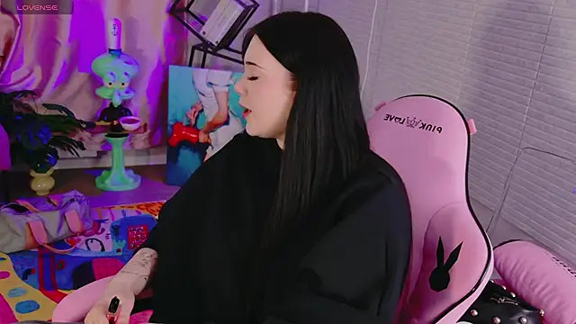 Snapshot of JessicaAddams chatting on 05.17.26 JessicaAddams online show from 05.17.26