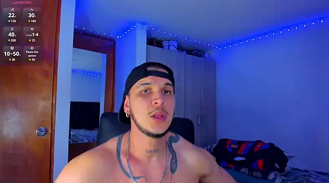 Snapshot of austinoficial chatting on 03.06.25 austinoficial online show from 03.06.25