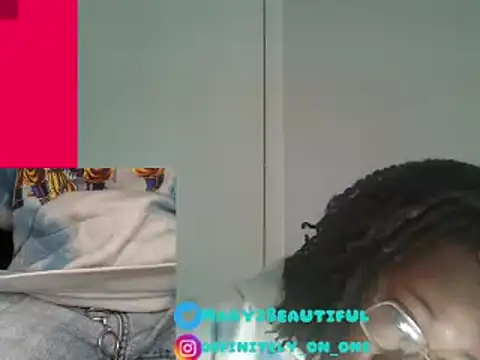 Snapshot of dragdemballznme chatting on 01.15.25 dragdemballznme online show from 01.15.25