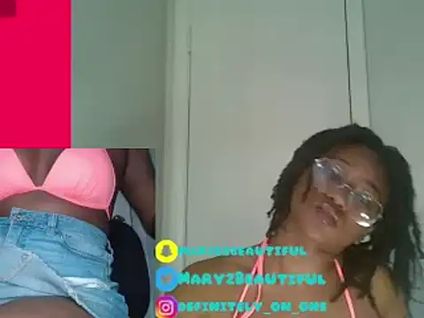 Snapshot of dragdemballznme chatting on 02.07.25 dragdemballznme online show from 02.07.25