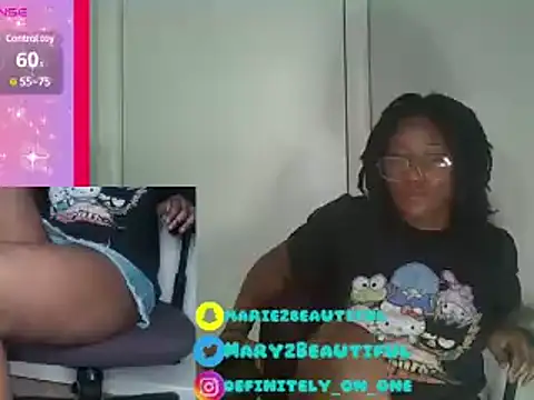 Snapshot of dragdemballznme chatting on 02.09.25 dragdemballznme online show from 02.09.25