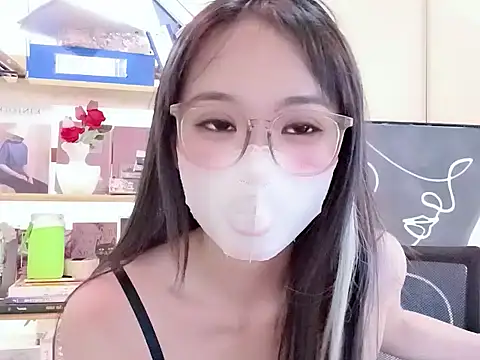 Lush-Office online show from 04.25.26