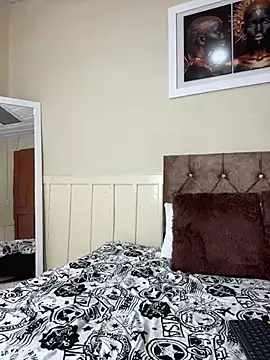 Natashawool1 online show from 01.27.25