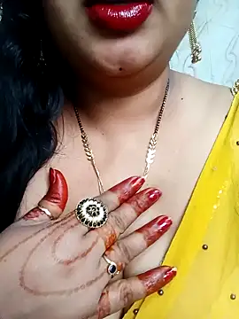 Snapshot of Haseena_Baby chatting on 11.27.25 Haseena Baby online show from 11.27.25