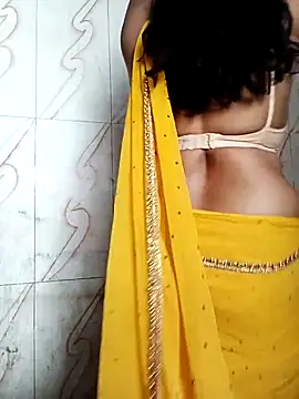 Snapshot of Haseena_Baby chatting on 12.04.25 Haseena Baby online show from 12.04.25