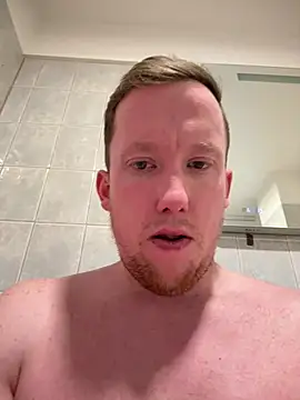 Snapshot of Sklavesucht2025 chatting on 02.12.25 Sklavesucht2025 online show from 02.12.25