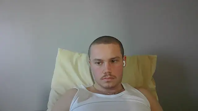 Snapshot of purplhouse chatting on 01.13.25 purplhouse online show from 01.13.25