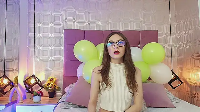 Snapshot of victoriapalmerfg chatting on 03.17.25 victoriapalmerfg online show from 03.17.25