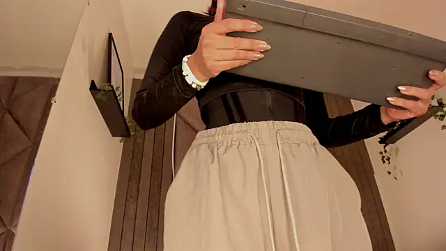 SabrinaSpell  online show from 11.15.25