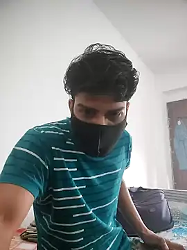 NikaYeptho online show from 10.17.25