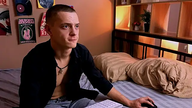 Oliver Sunshine online show from 01.13.25