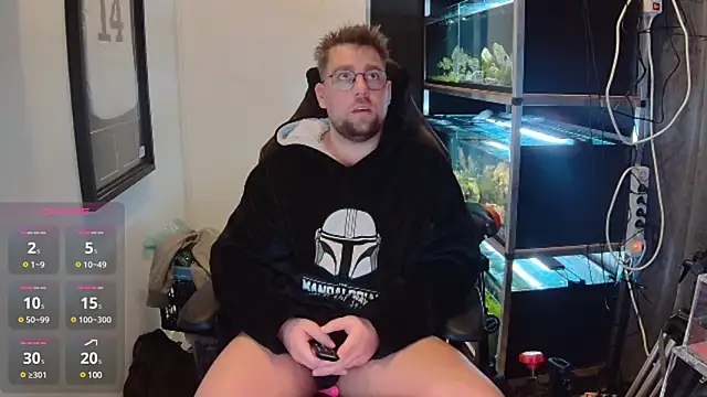 Snapshot of justinitt chatting on 01.18.25 justinitt online show from 01.18.25