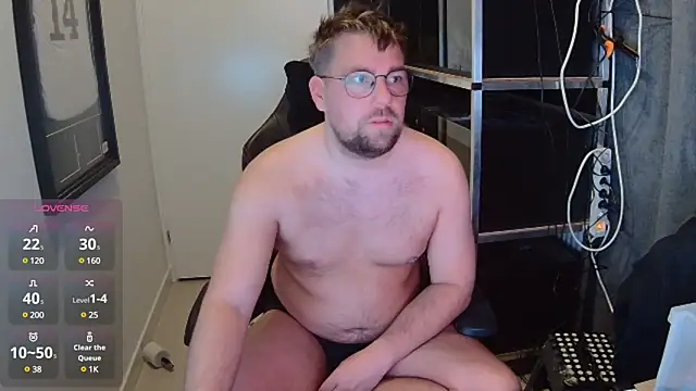 Snapshot of justinitt chatting on 01.22.25 justinitt online show from 01.22.25