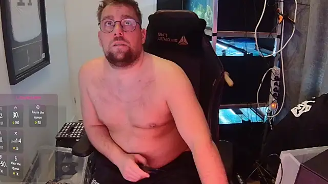 Snapshot of justinitt chatting on 01.25.25 justinitt online show from 01.25.25