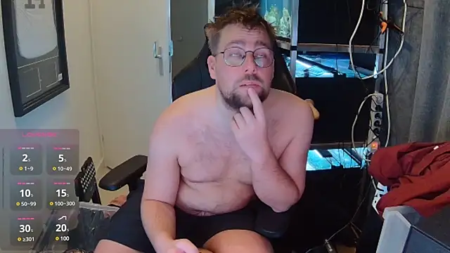 Snapshot of justinitt chatting on 01.25.25 justinitt online show from 01.25.25