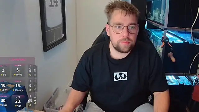 Snapshot of justinitt chatting on 01.26.25 justinitt online show from 01.26.25