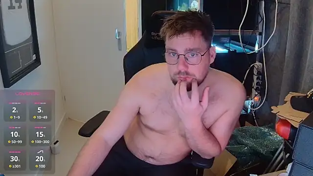 Snapshot of justinitt chatting on 01.28.25 justinitt online show from 01.28.25