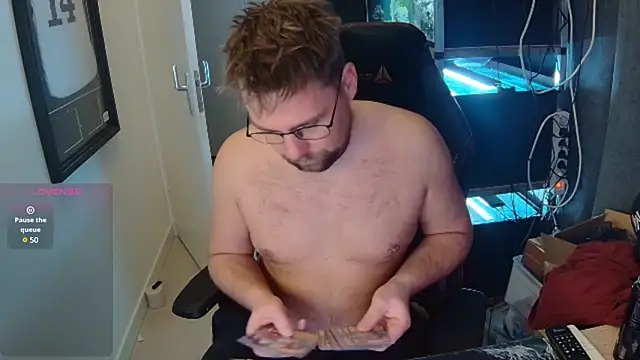 Snapshot of justinitt chatting on 01.30.25 justinitt online show from 01.30.25